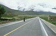 青藏公路拉薩往當雄段